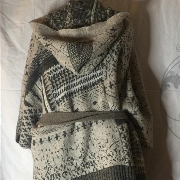 Abercrombie & Fitch holiday wrap sweater - Picture 3 of 4